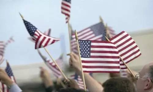 <b>以人民的名义提醒你：去美国留学小心这些奇葩</b>