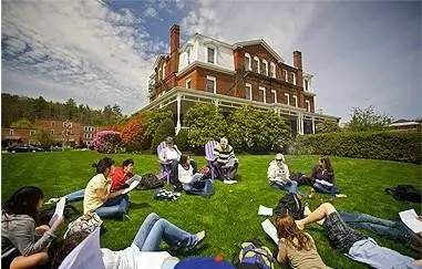 <b>为什么美国名校更喜欢在美读高中的中国学生</b>