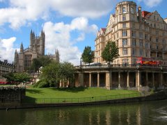 <b>英国硕士预科课程适用什么学生</b>